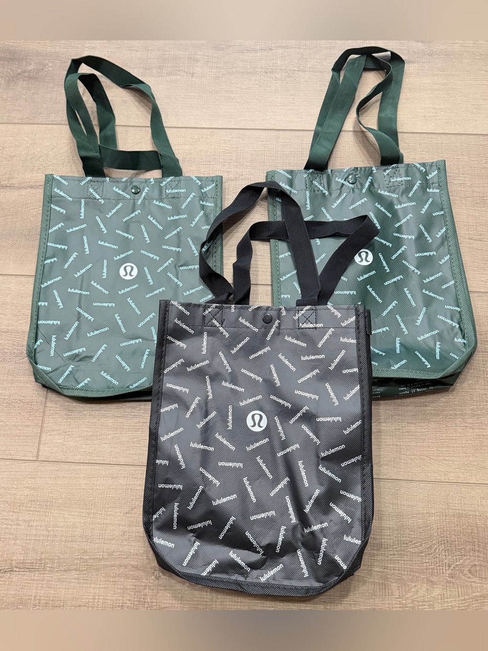 4 Reusable Lululemon Bags 1 Black Large & 3 Small Excellent Condition - Picture 2 of 10
